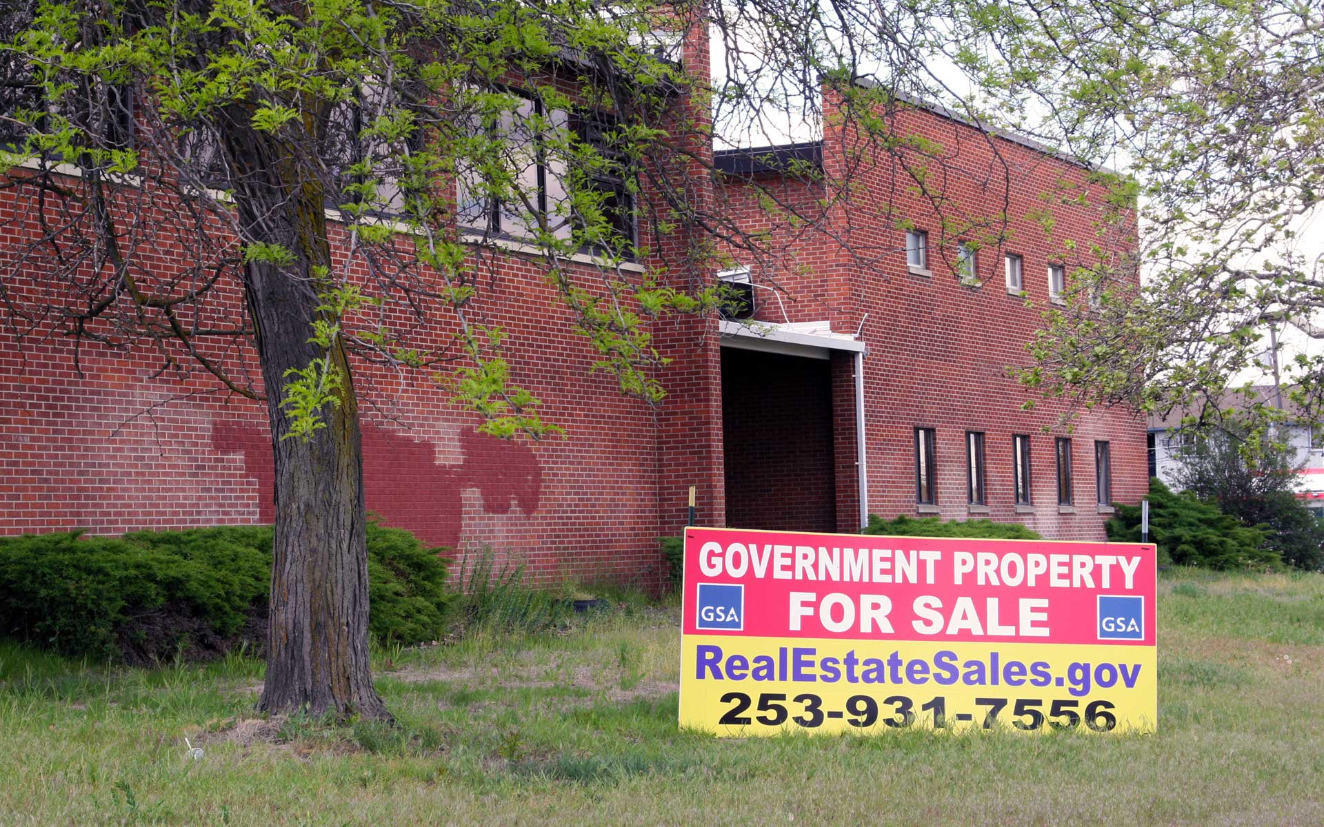 Take a tour of the vacant Joe E. Mann Center in Hillyard City of Spokane, Washington